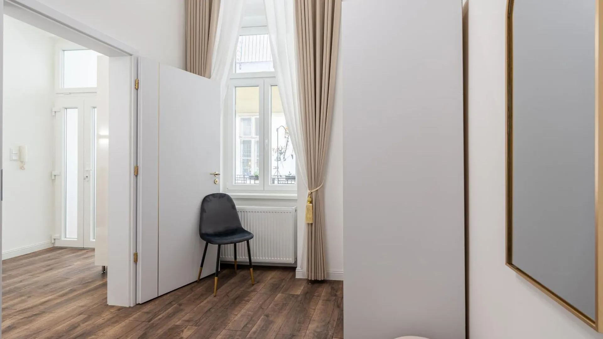 Blue Velvet Luxury Apartment Budapest