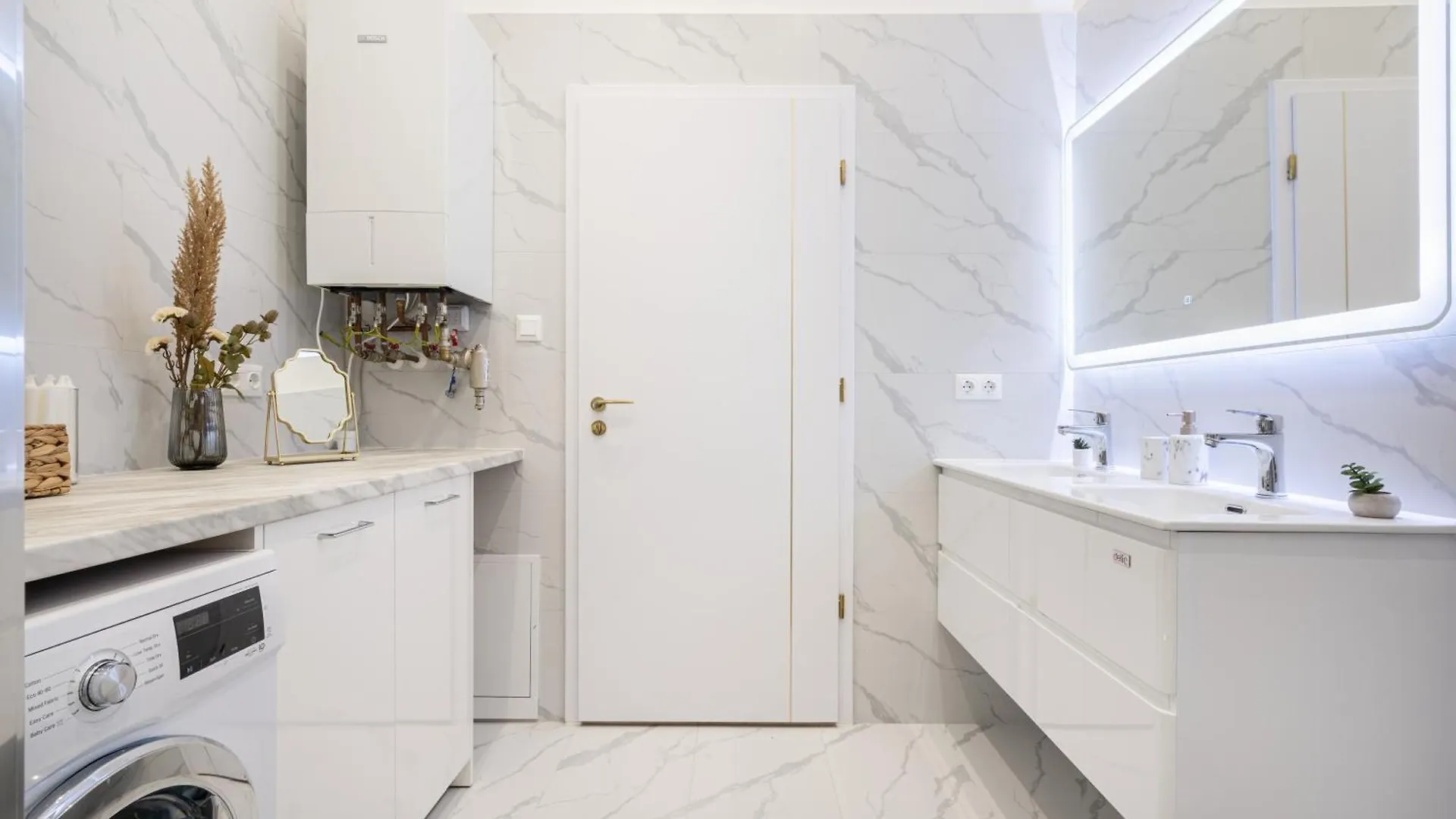 Blue Velvet Luxury Apartment Budapest